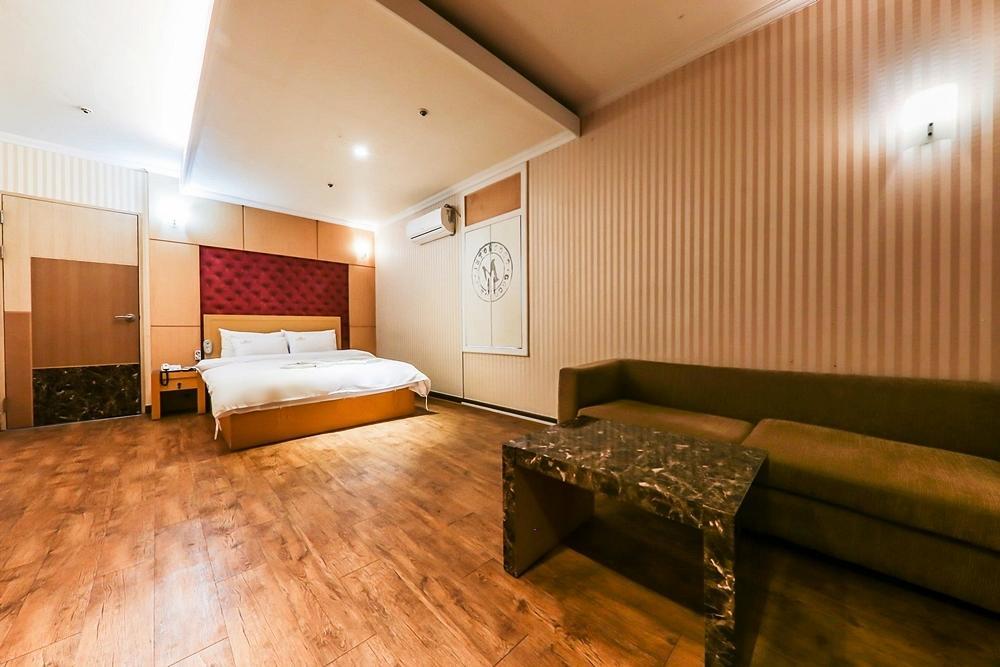 Coco Hotel Чхонджу Экстерьер фото